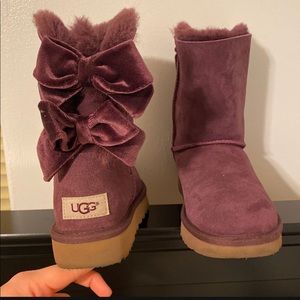 Women’s Bailey Bow UGG Boots, Size 5, Plum